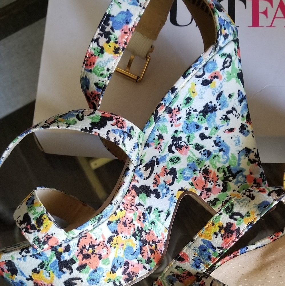Ellia white multi colored wedge shoe